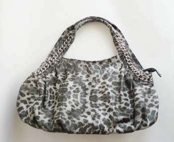 STUNNING ALDO GREY AND BLACK ANIMAL PRINT HANDBAG!!