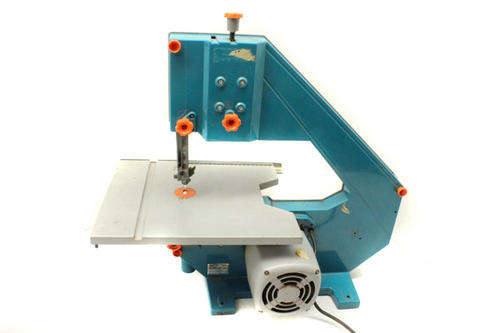 Black and Decker Band Saw DN330-H2