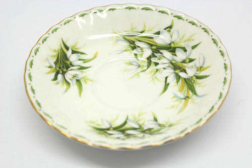 Royal Albert Flower of the Month Series : SNOWDROPS Saucer