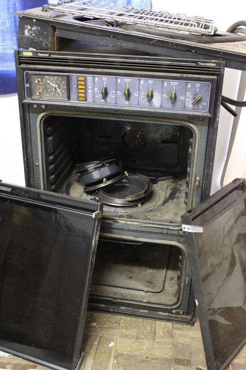 Defy Electrical Oven and Stove (Use for Spares)