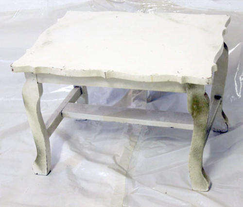 Small Scalloped Edge White Table
