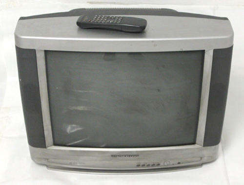 Hitachi Fujian 52 cm TV (Fix up or use for spares)
