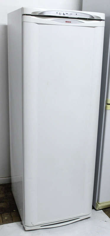 Slender 260 L Bosch Upright Freezer