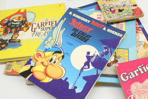 Comic Lot Including Asterix, Archie and Garfield
