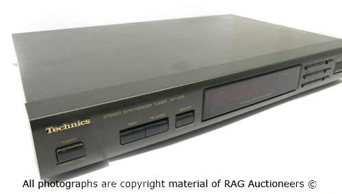 TECHNICS Stereo Synthesizer Tuner (ST-K55)