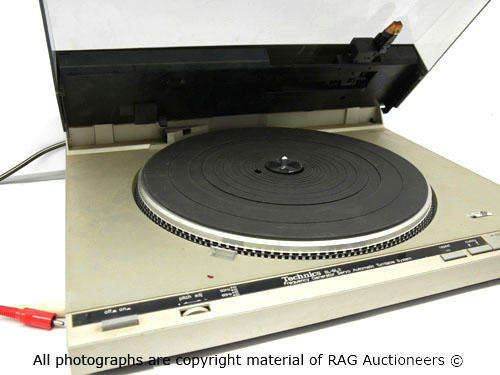 TECHNICS Automatic Turntable System (SL-BL3)