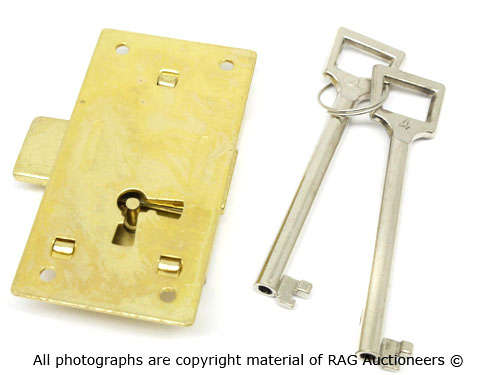 JOB LOT: 76mm Cupboard Locks X 10