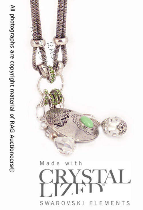 **R540** GENUINE SWAROVSKI Cabochon Medallion Pendant Necklace (SUMMER COLLECTION)
