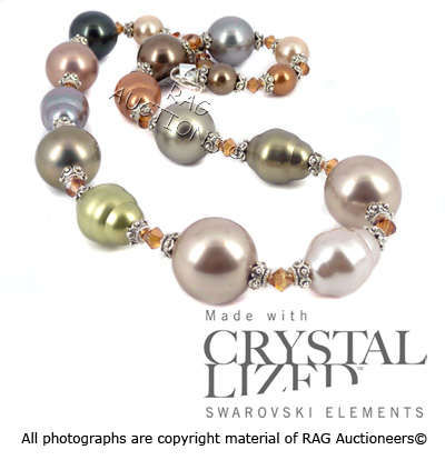 **R920**GENUINE SWAROVSKI Australian Pearl Necklace (SUMMER COLLECTION)