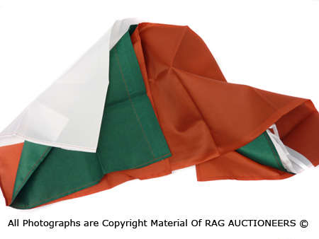 Large Italian Flag (150cm X 90cm)