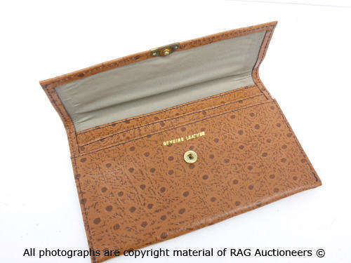 **R500** Vintage Genuine Leather Ostrich Grain Chestnut Clutch Wallet (Exhumed from 1980s Warehouse)