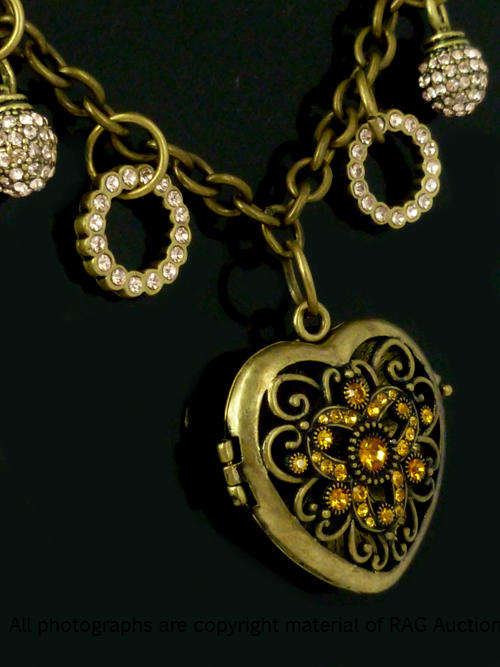 **R600** Lauren Michelle Collection Diamante Detachable Heart Pendant Necklace