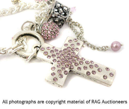 **R780** Lauren Michelle Collection Diamante Cross Pendant Necklace