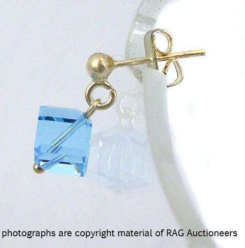**R400** Lauren Michelle Collection Swarovski Aquamarine Stud Earrings