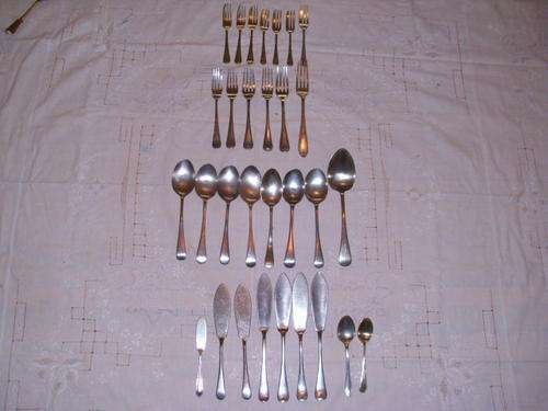 COLLECTORS-30 PIECES-!!!LARGE COLLECTION OF NICKEL SILVER CUTLERY-FORKS-SPOONS-TEASPOONS-FISH KNIVES