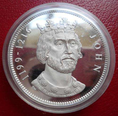 SILVER Bullion Round !!! Sealed in Capsule !!!