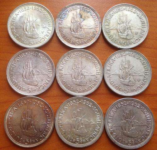 HUGE CROWNS / 5 SHILLINGS LOT - ONE BID TAKES ALL COINS !!! 254 GRAMS
