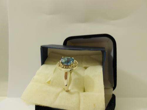 VERY STUNING 925 SILVER LADYS RING WITH BLUE TOPAZ