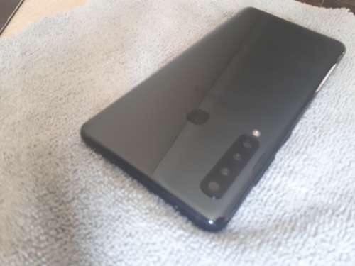 Samsung A9 2018 6 GB Ram 128 GB storage