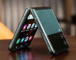 CHRISTMAS DEALS VALID TILL 24TH DECEMBER SAMSUNG GALAXY Z FLIP 3 5G GREEN BRAND NEW FACTORY SEALED