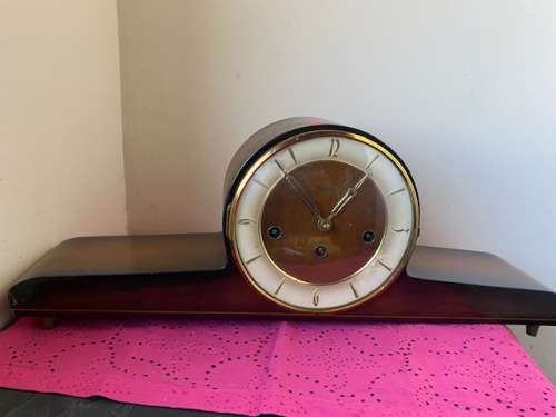 Hermle mantel clock with Westminister movement plus key in superb condition