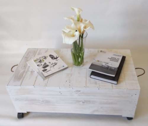 Beautiful rustic coffee table on castors: Brand new: 10 available; Please read description