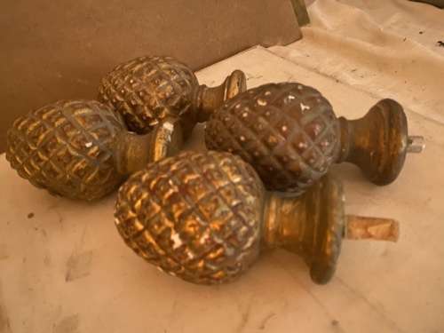 4 x Bedpost tops in shape of pine cones