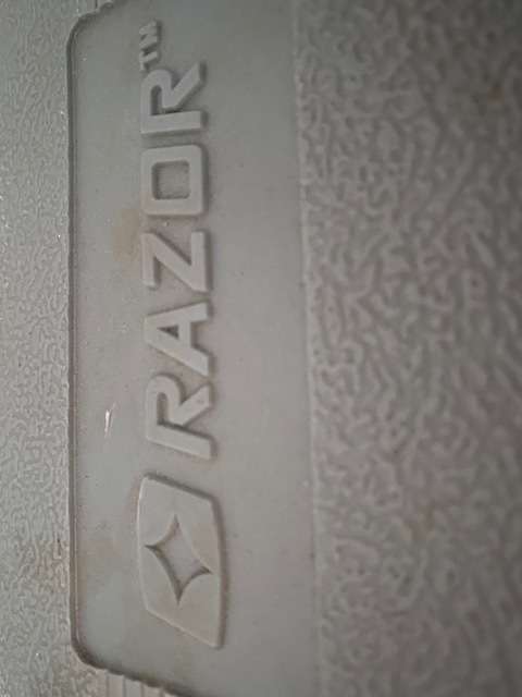 Razor bit and socket set
