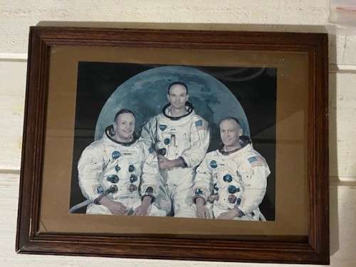 1969 Apollo 11 Moon Landing Framed Image PLUS set of Medallions: Very collectible!!!!!