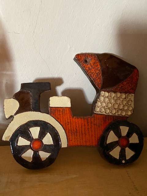 Lovely collectable and decorative ceramic item