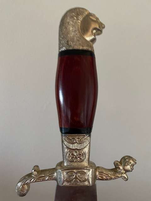 SPECIAL:Collectible Damasco steel dagger in leather sheath: Ornate and 920mm in length.