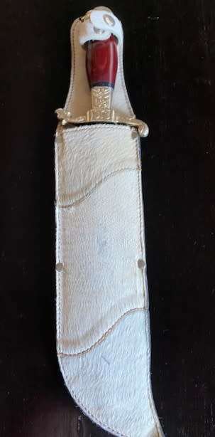 SPECIAL:Collectible Damasco steel dagger in leather sheath: Ornate and 920mm in length.