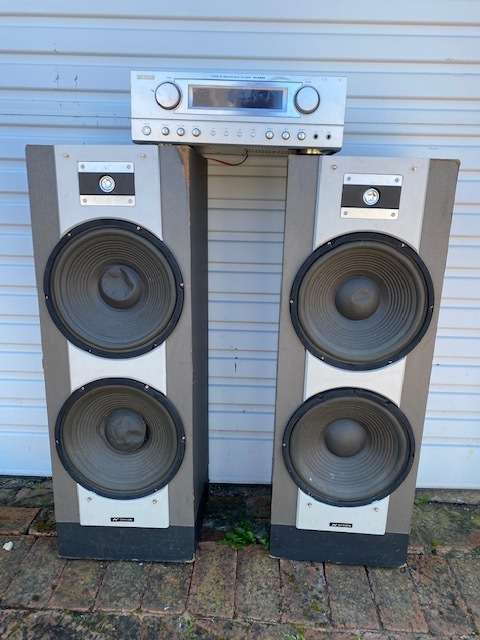 Dixon Amplifier + 2 massive (height 1 metre +) Dixon speakers: AV-2255: Read description BARGAIN