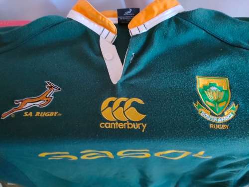 Rugby Collectors: Springbok Jersey: 2019 Japan WC top: 2 rugby balls, etc. SHIPPING R30