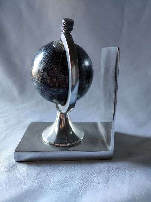 Gorgeous White metal globe: Lovely item : Height app140 mm: LOW START