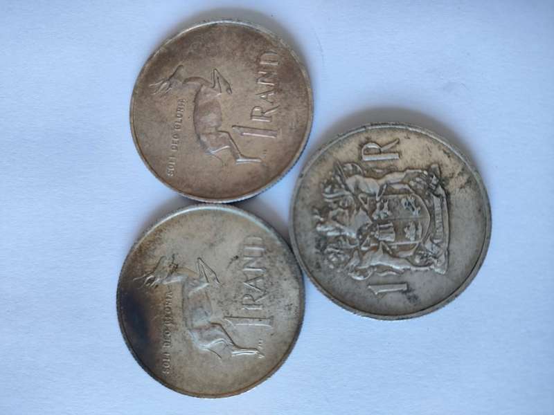 Set of 3 Silver R1 coins: 2 x 1967 plus 1 x 1968: Good grades: Bid per coin to take all 3