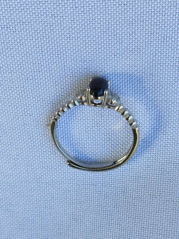 Ethiopian Opal sterling silver ring - size adjustable - 0.87 ct - 925 stamp