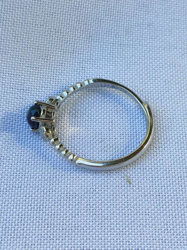 Ethiopian Opal sterling silver ring - size adjustable - 0.87 ct - 925 stamp
