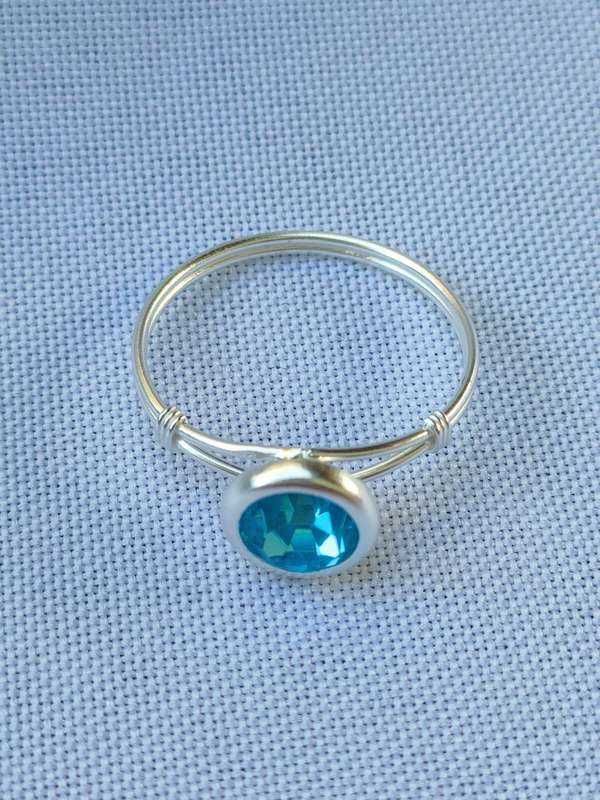 Austrian crystal sterling silver ring - size: US 7 - 925 stamped