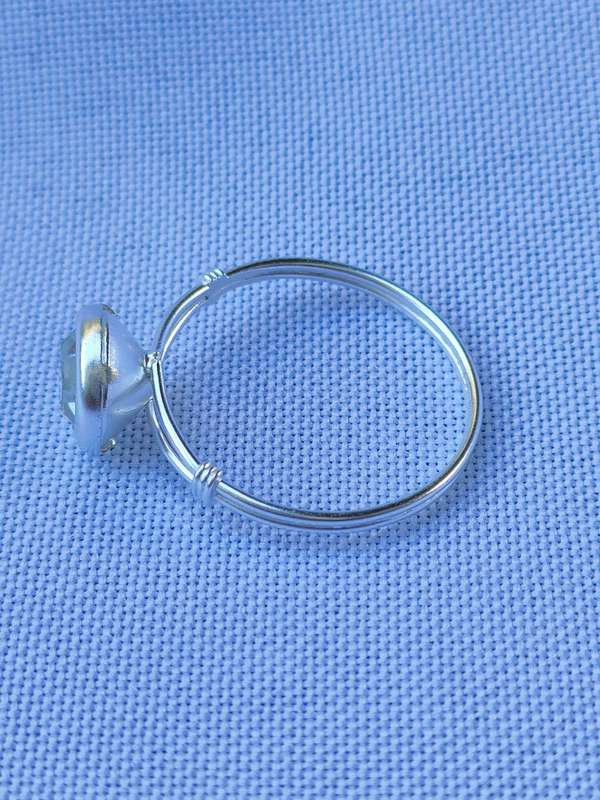 Austrian crystal sterling silver ring - size: US 7 - 925 stamped