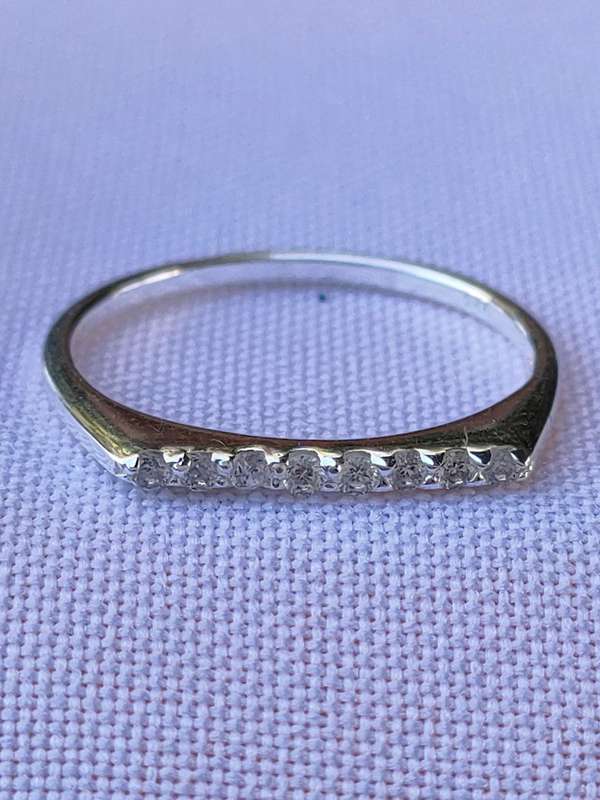 Austrian crystal sterling silver ring - size: US 7 - 925 stamped