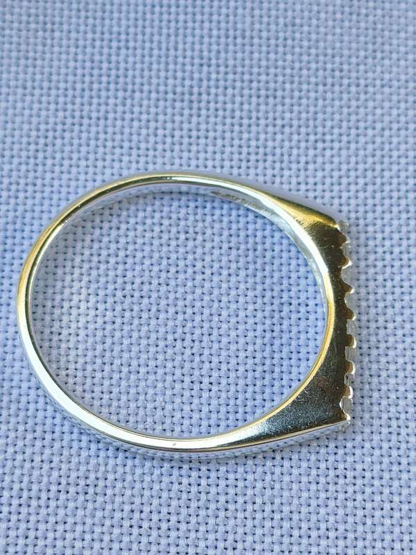 Austrian crystal sterling silver ring - size: US 7 - 925 stamped
