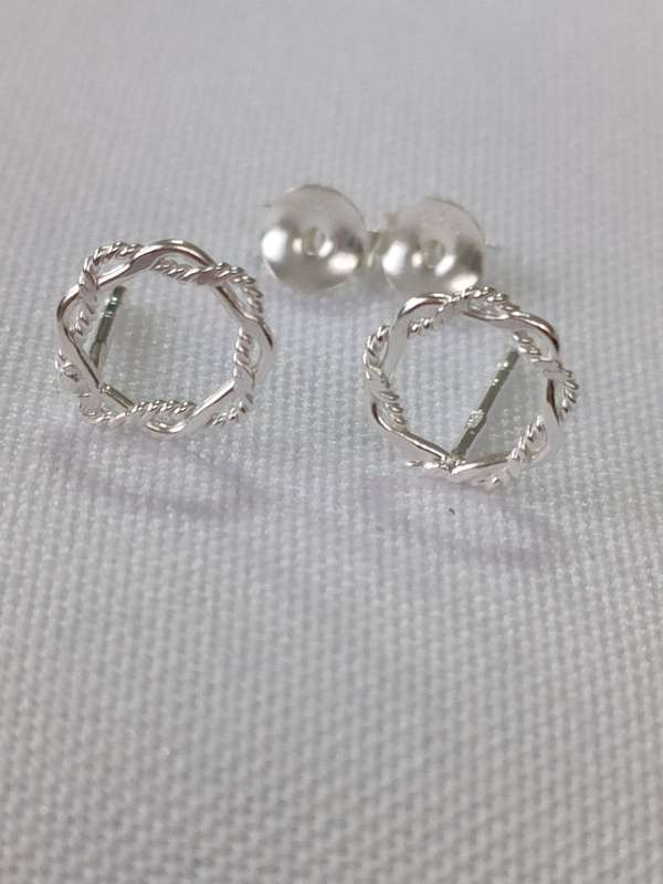 Sterling silver stud earrings - 925 stamp