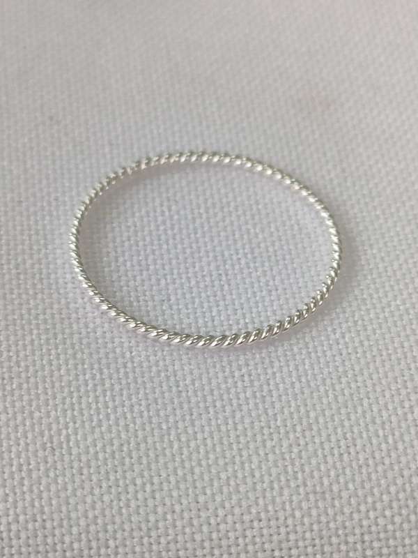 Sterling silver plain ring - 925 stamp - size US 7: