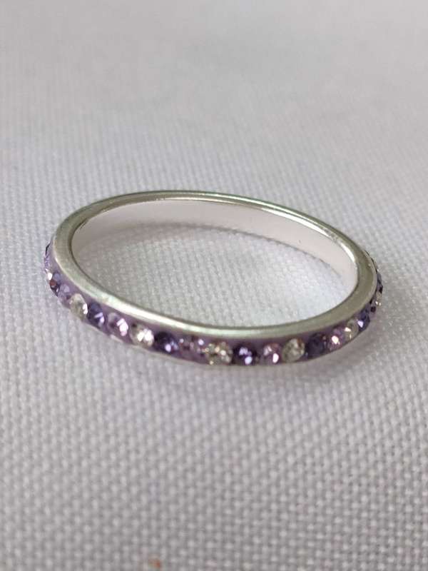 Austrian crystal adorned sterling silver ring - 925 stamp - size US 7: