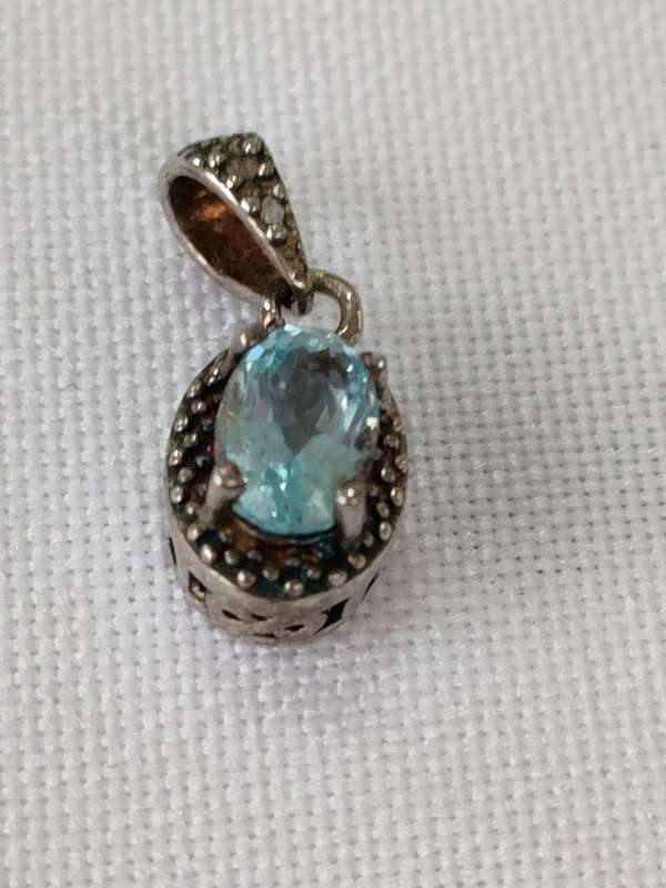 Blue Topaz and diamond sterling silver pendant - 925 stamped