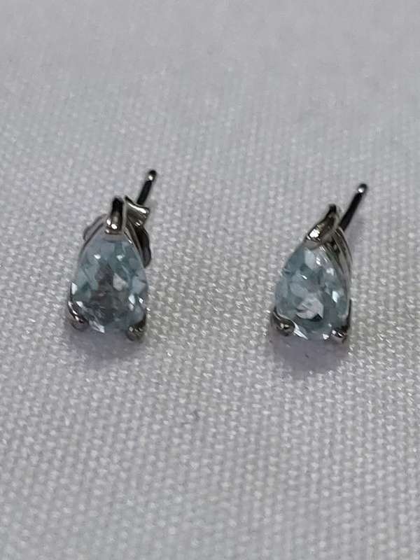 Topaz stud sterling silver earrings - lovely blue colour - 925 stamped