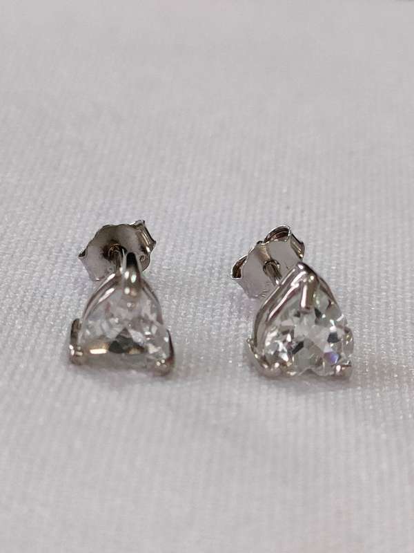 Topaz stud earrings - 925 stamp