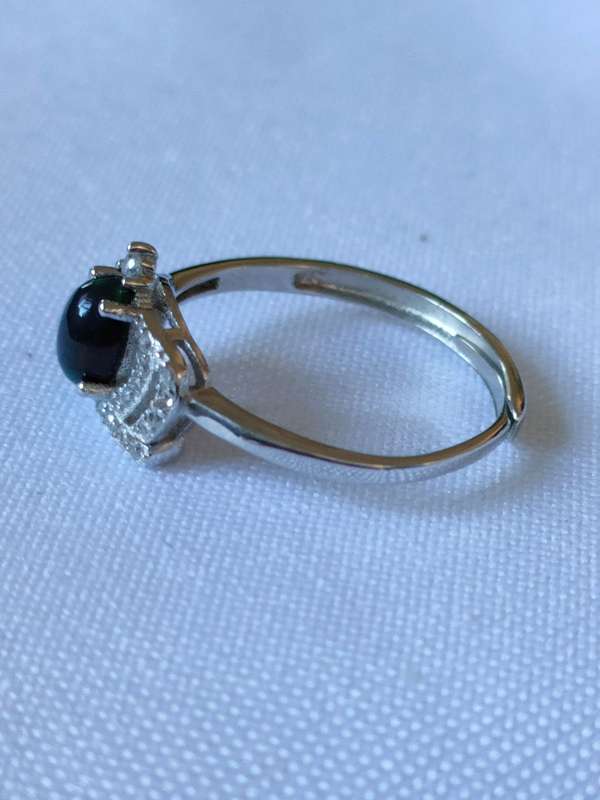 Ethiopian Opal sterling silver ring - size adjustable - 0.80 ct plus - 925 stamp