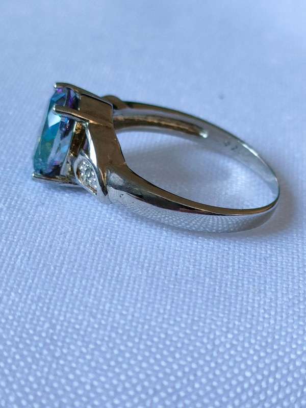 Mystic Topaz and diamond sterling silver ring - size: US7 - 1.30 ct plus- 925 stamped